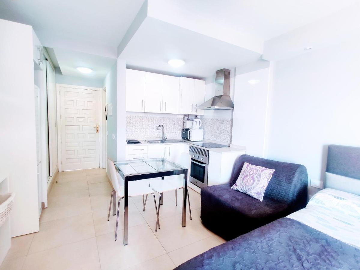 Estudio Summerland En Los Cristianos Арона Екстериор снимка
